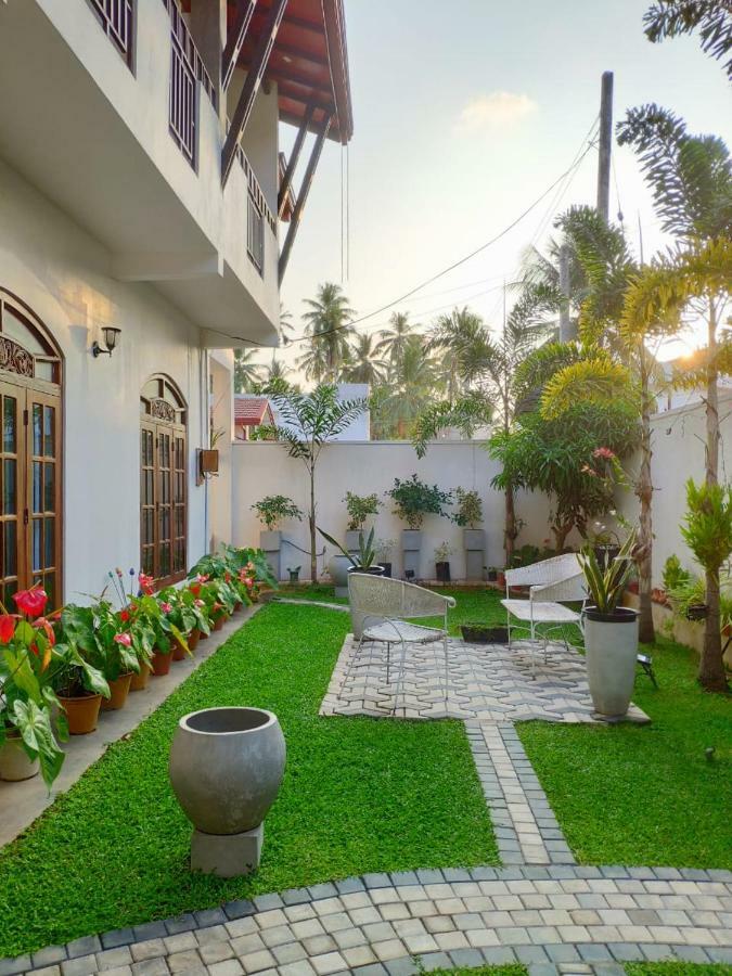 Prosperity Villa Negombo Exterior photo